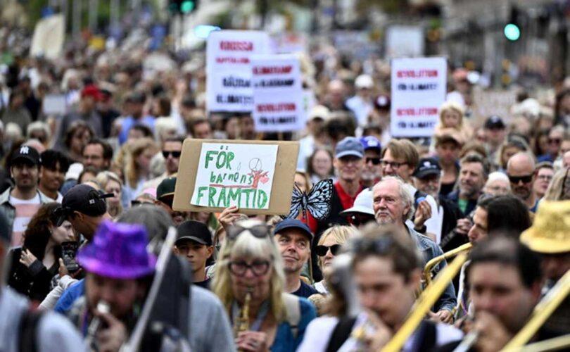 Climate Crisis: 10,000 Protest in Sweden Ahead of Elections