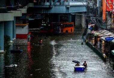 Bangkok Flood Red Alert, 50 Districts Affected